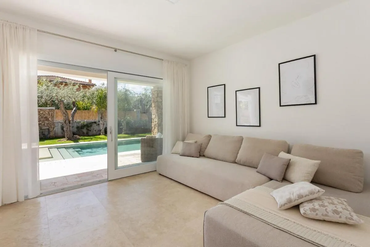 Villa Adalgisa - Luxury Private Pool And Garden Su Loi